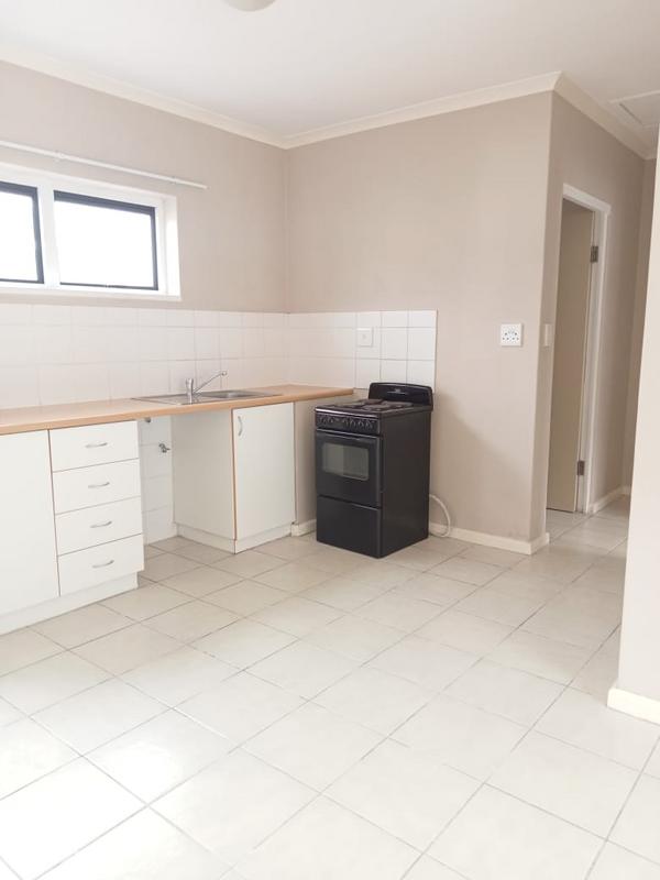 To Let 1 Bedroom Property for Rent in Maitland Western Cape